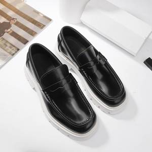 Nouvelles Bottes Chukka en Cuir Imperméable pour Hommes - Style Décontracté à Semelle Épaisse, Faite à la Main, Rehaussante - Product Image 6