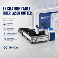 Machine de découpe laser à fibre industrielle avec table d'échange, supportant la découpe multi-gaz (air, oxygène, azote)