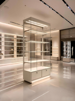 Vitrines de présentation en verre écologiques de luxe avec éclairage LED pour bijouteries et boutiques de tabac |   Vitrine de vente au détail personnalisée, magasin clé en main