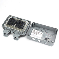Enchufe de Pared Doble Estándar Europeo EKYK OEM IP66 Impermeable de 16A con 2 Tomas de Corriente CA de 250V Gris para Uso Industrial en Exteriores y Jardines