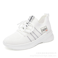 Chaussures de course pour femmes, légères, à semelle souple, pour adultes, décontractées, pour la marche en extérieur, chaussures de basketball, avec amorti et talons compensés