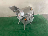 Multifunctionele groente- en fruitsnijder, -schaaf en -snijmachine voor aardappel, wortel, ui, sinaasappel en andere wortelgewassen, 300 tot 1000 kg.