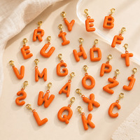 SUMMLY Dijes de Alfabeto con Burbujas Esponjosas, Chapados en Oro de 18K, de Acero Inoxidable, Colgantes de Letras Naranjas para Fabricación de Joyería y Pulseras DIY