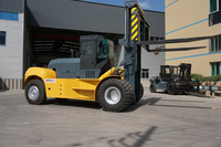 Chariot élévateur CPCD320 d'une capacité de 32000 kg pour le transport de marchandises lourdes en port