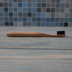 Brosse à dents en bambou <span class=keywords><strong>personnalisable</strong></span> avec logo, biodégradable, écologique, manche en forme de <span class=keywords><strong>gourde</strong></span>, poils souples à moyens, pour soins bucco-dentaires adultes - Product Image 4