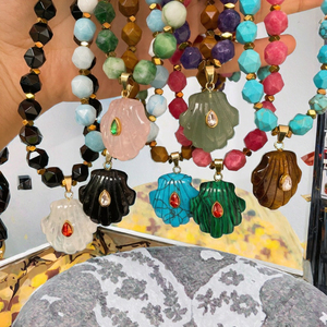 Nouveau <span class=keywords><strong>Collier</strong></span> Plaqué Or avec Chaîne à Maillons, Pendentif Étoile de Mer en Verre et Perles Mixtes, Coquillages et Perles de Rocaille Estivales, Grande Étoile de Mer - Product Image 3
