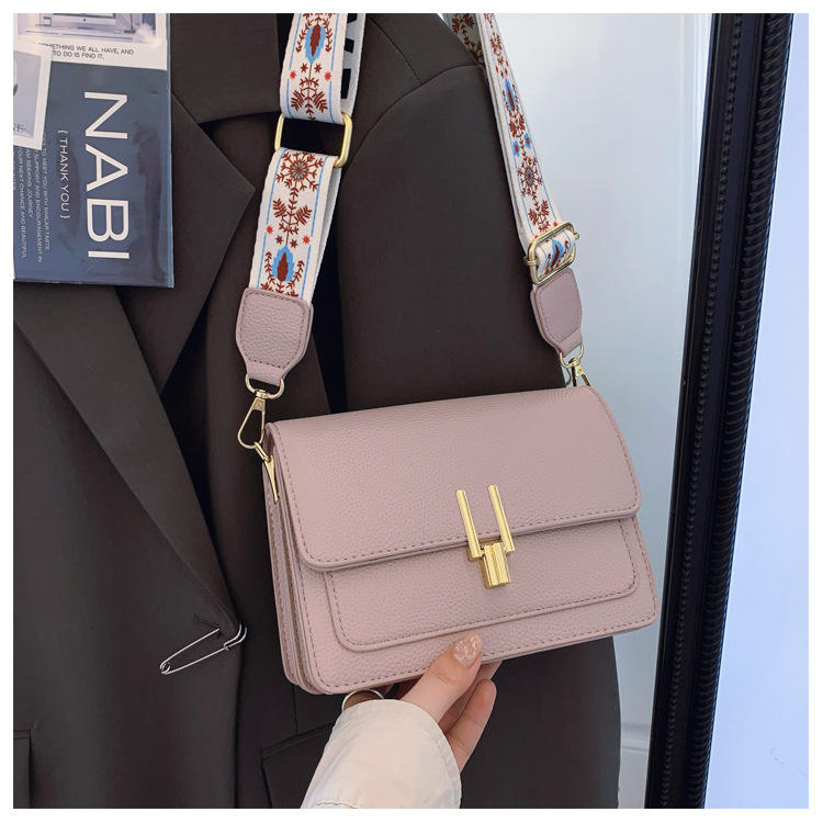 2025 Factory's Retro Women's Underarm Bag Zipper Closure Single