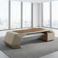 Bureau de direction moderne en noyer noir d'Amérique du Nord avec armoire latérale, table de bureau pour patron recouverte de cuir microfibre