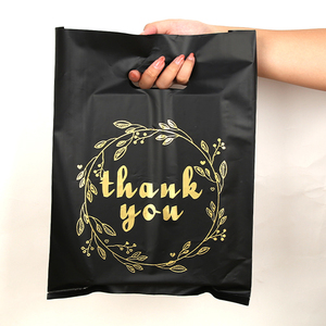Sac de courses en plastique réutilisable avec logo personnalisé imprimé et poignée découpée - Product Image 4