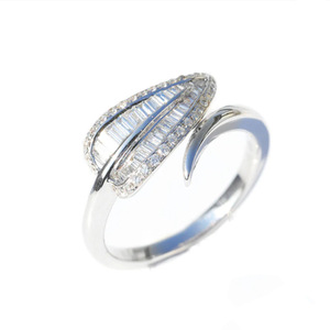 Bague ouverte ajustable à motif floral pour femme, bijou de doigt minimaliste et tendance - Product Image 5