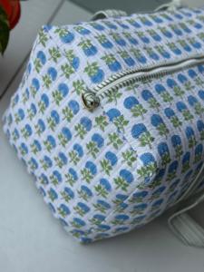 Grand sac de sport matelassé en coton avec fermeture éclair Boho Vintage Block Print Trending Weekender Travel Shoulder Overnight Bag Designer Bag - Product Image 2