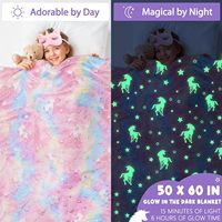 Cadeau pour fille de 6 à 8 ans, coffret cadeau pour adolescente, panier cadeau pour la rentrée scolaire avec couverture qui brille dans le noir, gobelet, masque pour les yeux