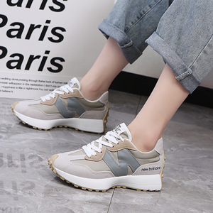 2025 Cô Gái Mới Hot sản phẩm mới phong cách thoáng khí Thiết kế hợp thời trang vải Sneakers phụ nữ Giày Vải - Product Image 4
