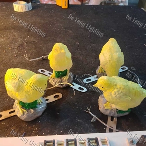 Escultura Luminosa con Temática de Granja para Mercados, Parques Familiares, Centros Comerciales y Proyectos de Decoración para Eventos Temporales - Product Image 3
