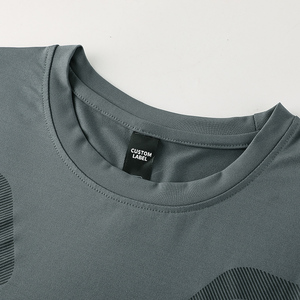T-shirt de sport pour homme à manches longues, coupe ajustée, 190 GSM, compression sportive, élasticité, spandex, séchage rapide, respirant, tricoté, col rond, OEM - Product Image 3