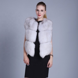 Wholesale Ladies Fashion Sexy <strong>Girl</strong> <strong>Fur</strong> <strong>Gilet</strong> Women The Short Real Fox <strong>Fur</strong> Vest - Product Image 2