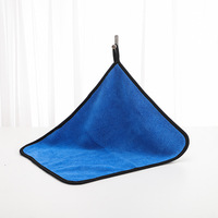 Serviette en microfibre polaire corail personnalisée à faible MOQ, étiquette tissée OEM, séchage rapide, sans peluches pour les magasins de produits automobiles
