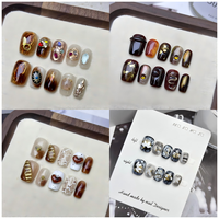 Haute qualité en gros court carré amandes français paillettes portable acrylique ongles femmes fête cadeau à la main presse sur les ongles
