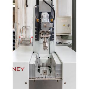 بيع من المصنع مباشرة آلة للأحذية ومحطة واحدة لتعديل القوالب والتحقق الأخير من الأحذية - Product Image 1