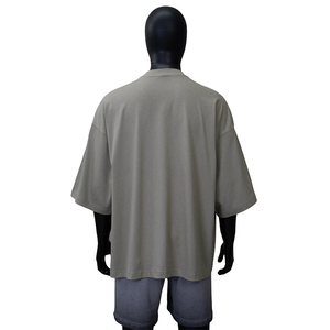 T-shirt da uomo personalizzata 250gsm FOG in cotone 100% <span class=keywords><strong>con</strong></span> collo alto e maniche <span class=keywords><strong>a</strong></span> <span class=keywords><strong>pipistrello</strong></span>, oversize vintage <span class=keywords><strong>con</strong></span> spalle scese, per l'estate - Product Image 2