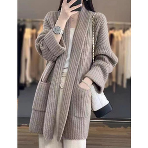 Estilo coreano Elegante Mid-Length <span class=keywords><strong>Loose</strong></span> Knitted Thickened Jacket para Mulheres Outono Inverno Tamanho Grande Camisola <span class=keywords><strong>Cardigan</strong></span> Frente Longo - Product Image 3