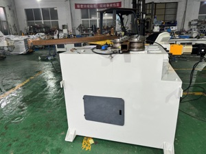 BR-100CNC Roldadora de Chapa Metálica con Servomotor para Curvado de Perfiles y Tubos - Product Image 3