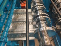 Machine de formage de rouleaux de plancher entièrement automatique à grande vitesse, Vente de matériaux de construction commerciaux