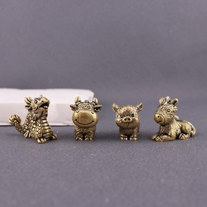 Figuras de latón fundido electrochapado del Zodíaco Chino: Rata, Buey, Tigre, Dragón, Serpiente, Caballo, Cabra, Mono, Gallina, Cerdo, Perro, Conejo - Product Image 4