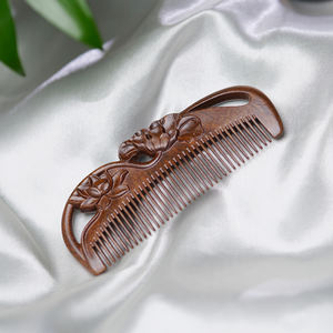 高品质檀香梳子设计手工雕刻女士礼物节日礼物 - Product Image 3