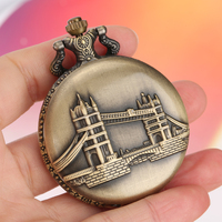 Cadeau souvenir britannique bijoux en métal vintage London Tower Bridge collier chaîne hommes montre de poche