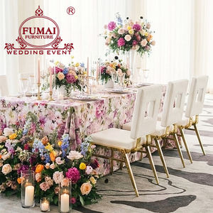 Chaise de mariage de luxe en acier inoxydable avec cadre en velours noir et or - Product Image 3