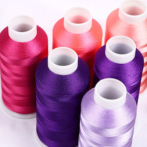 ด้ายปักโพลีเอสเตอร์คุณภาพสูง 120D/2 5000 เมตร ทนทานต่อการยืดหยุ่ย สีไม่ตก - Product Image 5