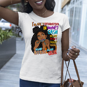 Camiseta negra de manga corta con cuello redondo y diseño de cumpleaños con estampado de imagen Queen Afro - Product Image 4