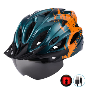 Casco de monopatín clásico para adultos, ligero, con lente magnética, recargable, luz trasera LED - Product Image 4