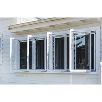 Fenêtre pliante en aluminium insonorisée à rupture de pont thermique avec cadre thermolaqué et moustiquaire personnalisée pour villa, terrasse, hôtel, balcon