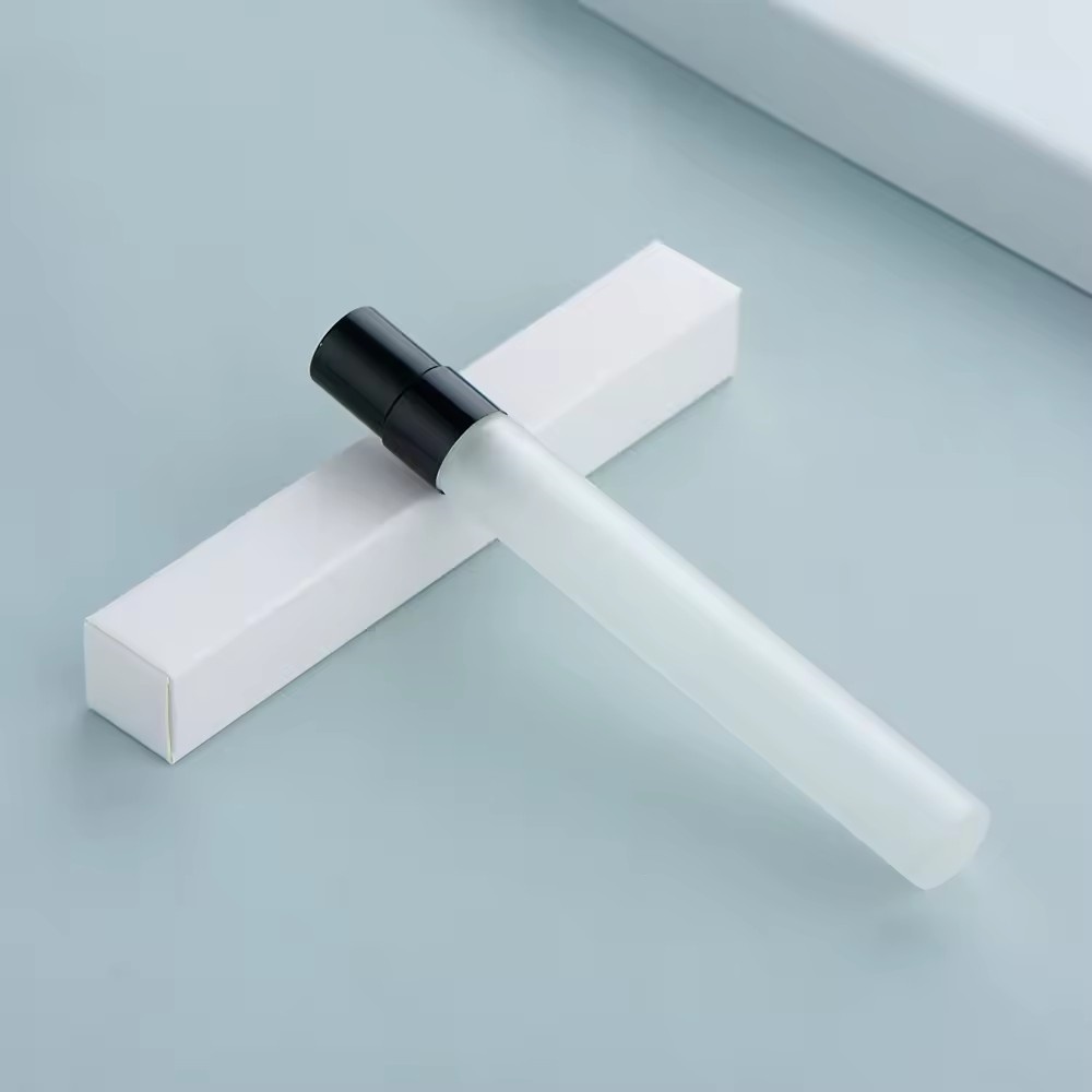 bouteille givrée + pulvérisateur noir + boîte blanche