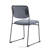 Meilleures ventes Chaises empilables en tissu à cadre en acier massif noir de 12 mm Chaises d'invité de salle de réunion Chaises de bureau de conférence de visiteur