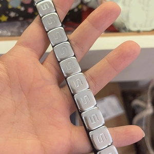 <span class=keywords><strong>Poids</strong></span> d'équilibrage carrés adhésifs en acier noir, argent, gris pour usine 5G et <span class=keywords><strong>poids</strong></span> d'équilibrage de roues de <span class=keywords><strong>moto</strong></span> - Product Image 4