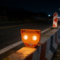 Feux de signalisation routière à LED solaires Yuge, clignotants, à haute intensité, prismatiques, pour garde-corps, type œil de chat