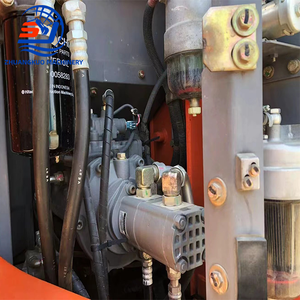 Excavatrice sur chenilles d'occasion d'origine Zx135us-5 Japon Excavatrice sur chenilles d'occasion populaire Zx135us-5 Hitachi pour les travaux de construction - Product Image 4