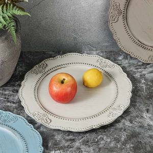 Bleu et Blanc Vintage Floral En Relief Chargeur Assiettes 33cm Décorations De Mariage Commande Minimum 100pcs Assiette En Plastique Plat - Product Image 2