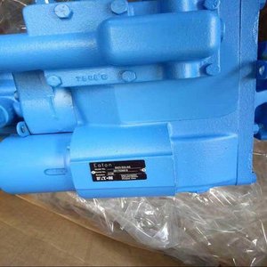 ปั๊มไฮดรอลิกสีน้ำเงินสำหรับรถผสมคอนกรีตและเครื่องจักรกลการเกษตร - Product Image 3