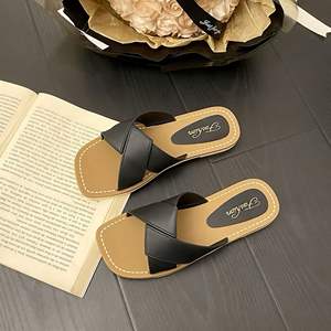 Pantuflas de gamuza suave de alta gama, aptas para uso en interiores y exteriores, pantuflas de invierno para mujer, cómodas y afelpadas, con función antideslizante. - Product Image 3