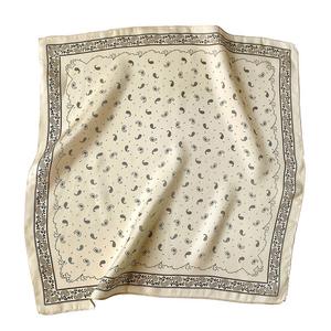 Sciarpa di seta di puro gelso di lusso in seta pura Bandana Designer Foulard personalizzata <span class=keywords><strong>per</strong></span> le <span class=keywords><strong>donne</strong></span> con Logo - Product Image 4