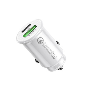 Caricabatterie Auto Rapido 30W QC3.0 con Doppia Porta USB-C Tipo C PD, Adattatore di Ricarica Veloce per Auto con Slot Accendisigari e Luce LED Blu per Telefoni Cellulari - Product Image 4