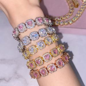 สร้อยข้อมือและสร้อยคอรูปหัวใจประดับเพชรคิวบิกเซอร์โคเนีย ดีไซน์สวยหรู 18K ทองคำแท้ สำหรับผู้หญิง ลดราคาสุดฮอตประจำปี 2024 - Product Image 3