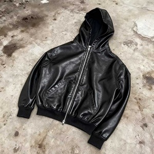 Hoodie en cuir PU ciré vieilli style Y2K streetwear personnalisé, coupe oversize à épaules tombantes, court et carré, avec fermeture éclair - Product Image 1