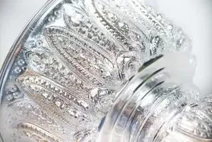 ถาดเสิร์ฟอลูมิเนียมสีเงินแบบดั้งเดิมของไทยแฮนด์เมดพร้อมดีไซน์แท่นนูนอิสระช่างฝีมือโดยตรงจากประเทศไทย - Product Image 2