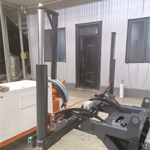 Robot laser <span class=keywords><strong>de</strong></span> nivellement <span class=keywords><strong>de</strong></span> sol haute performance <span class=keywords><strong>de</strong></span> 3 m avec moteur, conception compacte pour le nivellement des routes et des sols - Product Image 3