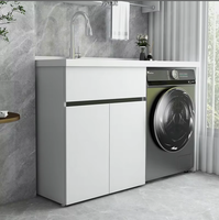 Meuble de buanderie moderne en aluminium alvéolé sur pied pour balcon avec machine à laver intégrée, évier et planche à laver